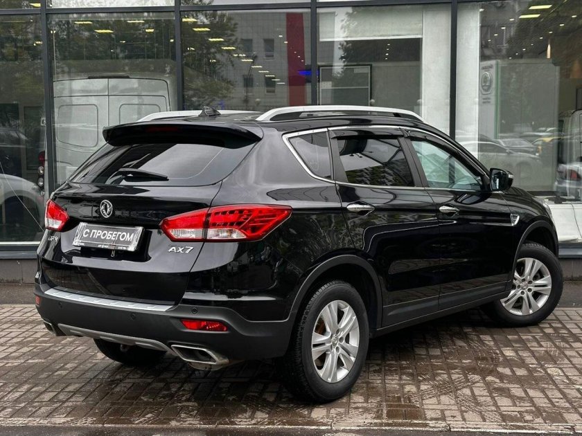 Dongfeng ax7 коричневый