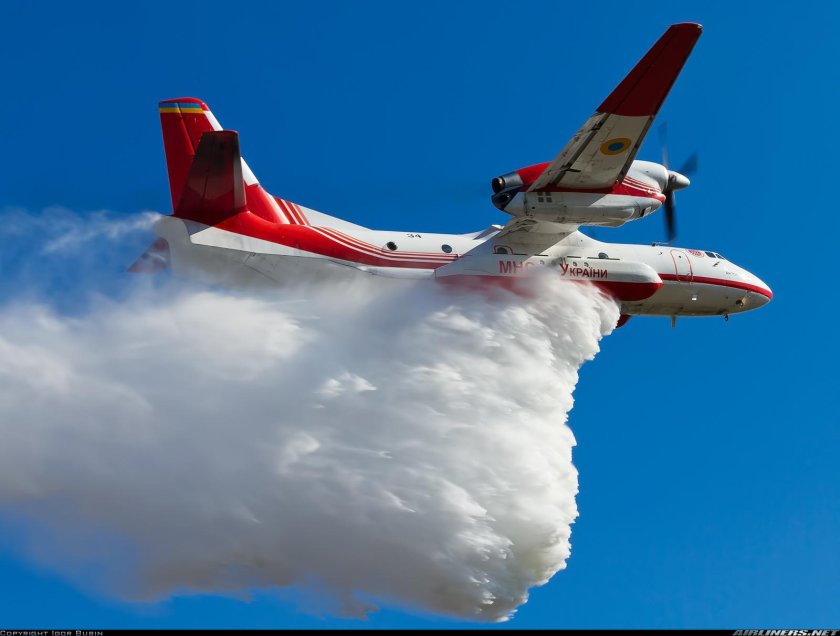 Самолет ан32 пожарный