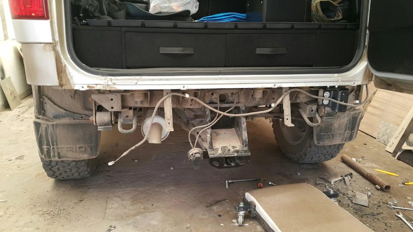 Запаску УАЗ Патриот под кузов