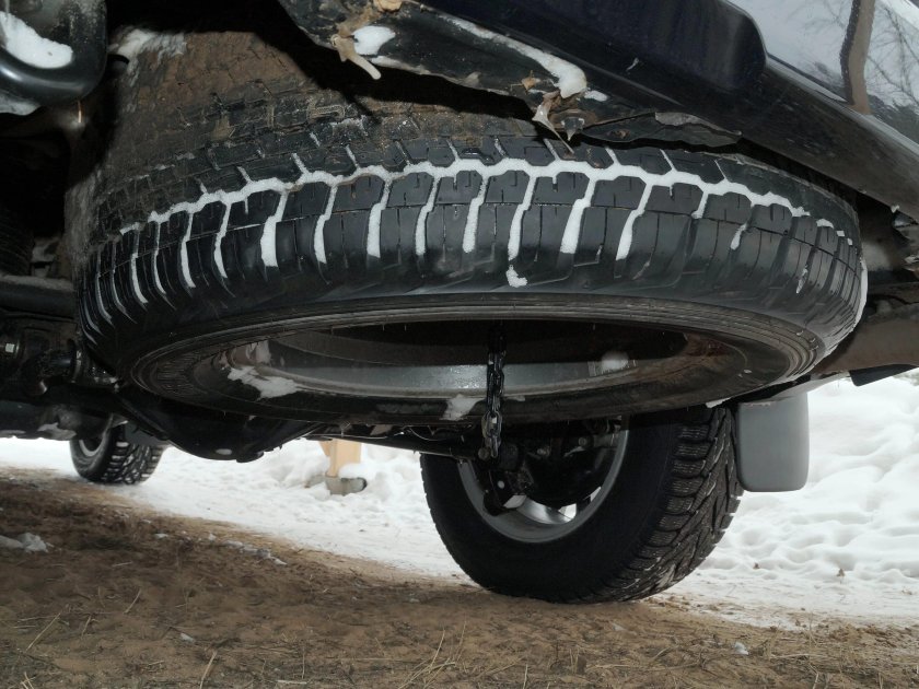 Toyota Land Cruiser 150 Prado запаска