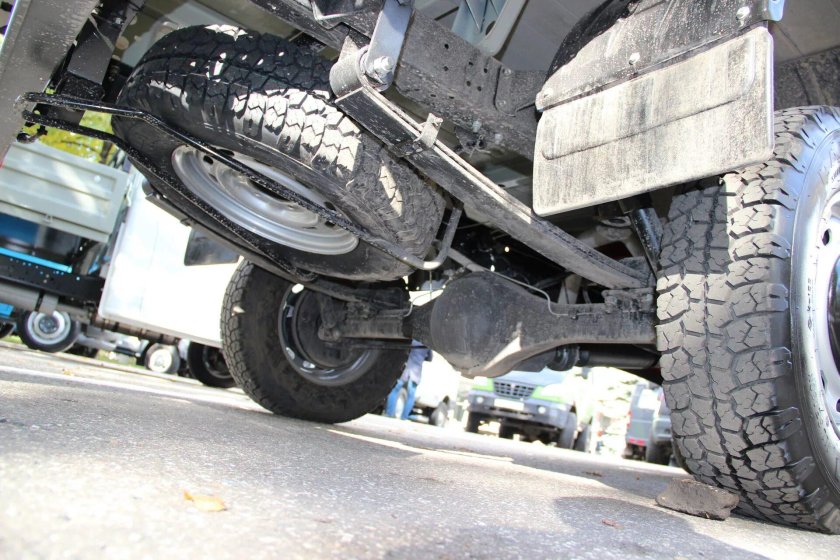 Соболь 2217 запаска колесо