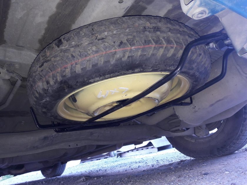 Honda freed запасное колесо