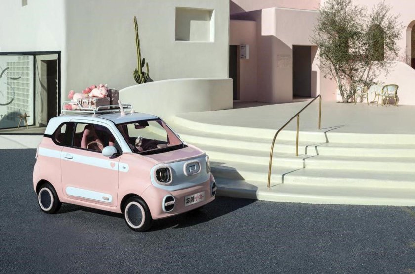 Электромобиль маленький