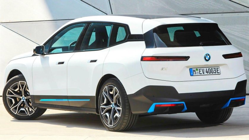 BMW IX 2021