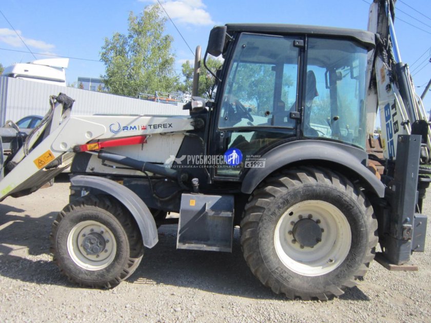 RM-Terex-TLB 825-RM