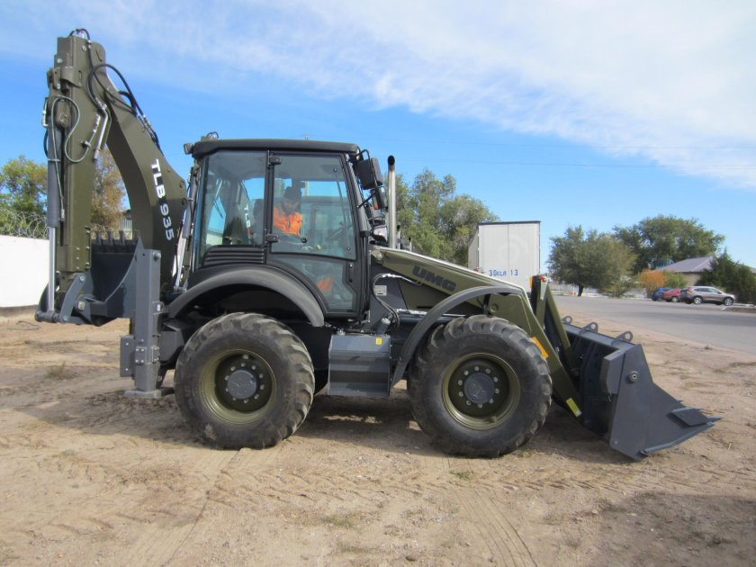 Экскаватор погрузчик terex