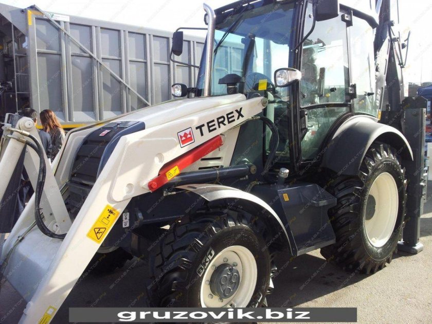 Экскаватор погрузчик Терекс 825