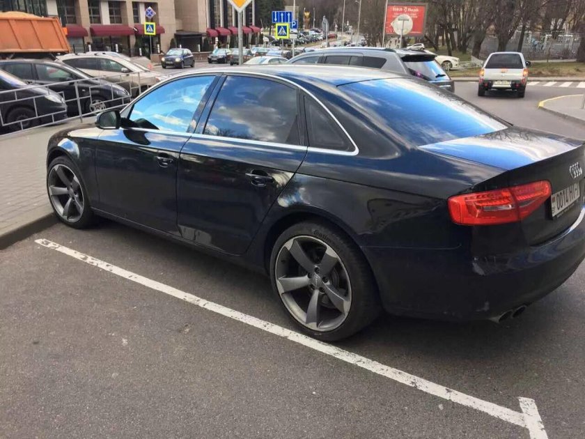 Audi a 4 b 8 Rotor r 19