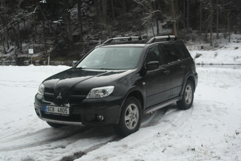 Аутлендер 1 поколения