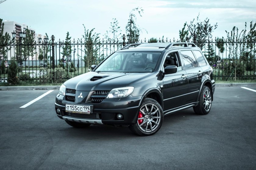 Mitsubishi Outlander 2005