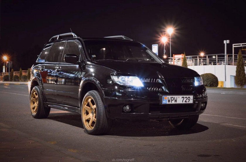 Митсубиси Аутлендер 2005 турбо