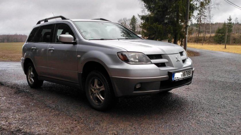 Аутлендер 1 поколения