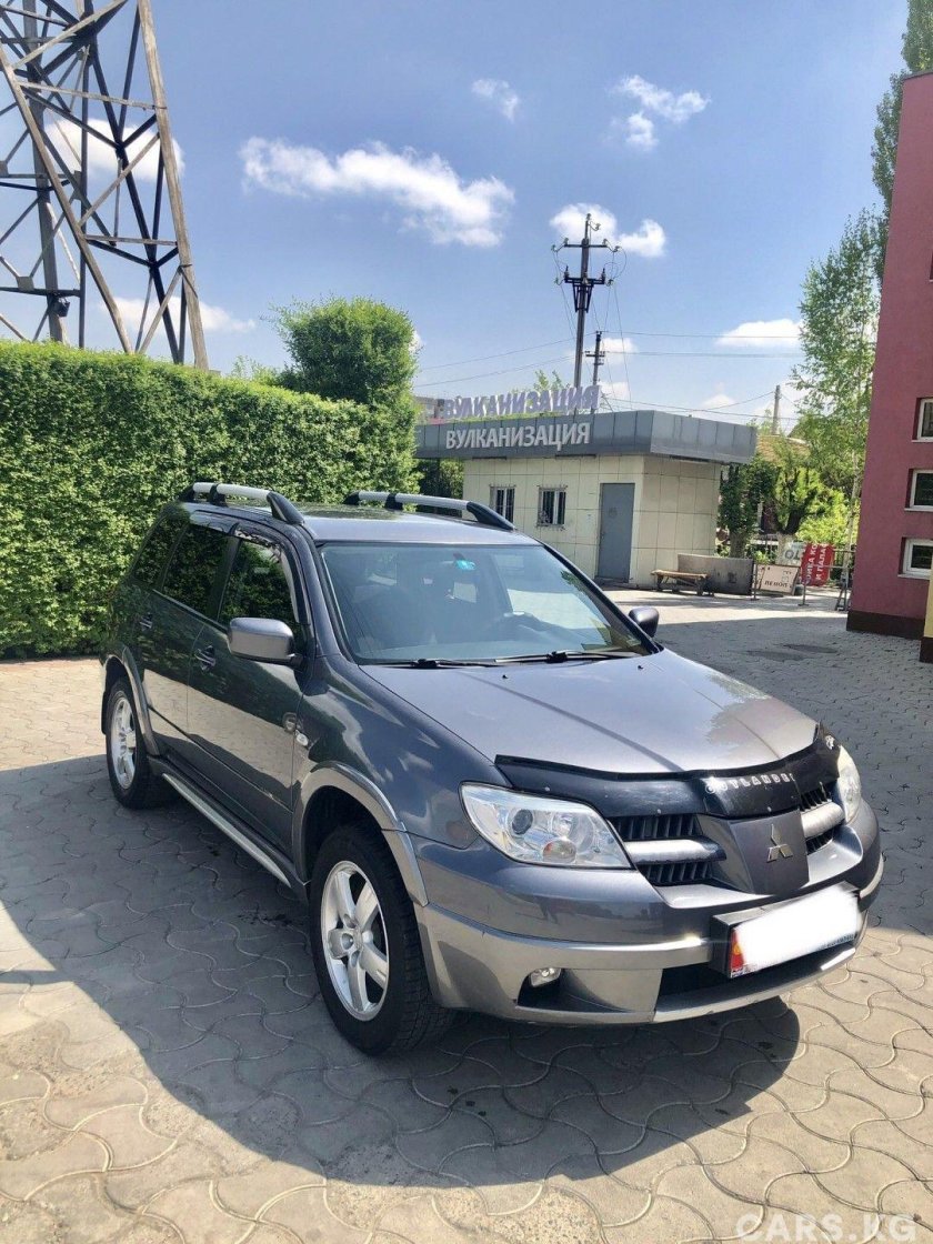 Мицубиси Аутлендер 1