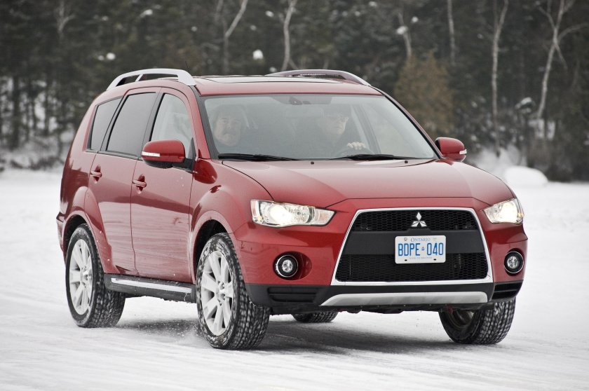 Mitsubishi Outlander XL 2 поколение