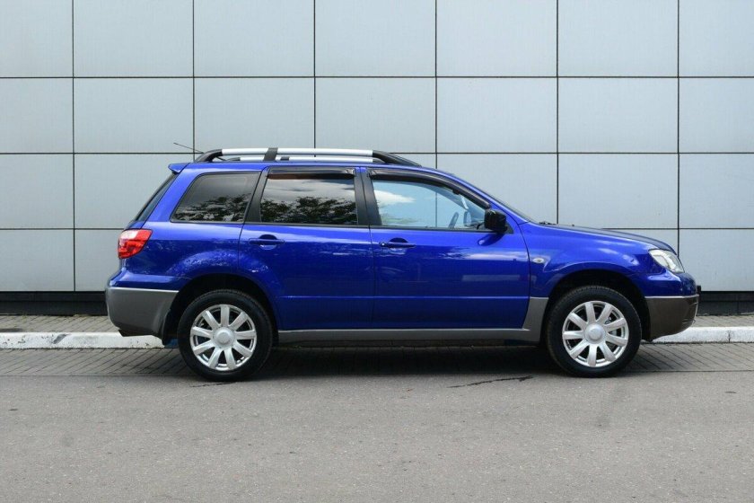 Mitsubishi Outlander 1 поколения авария