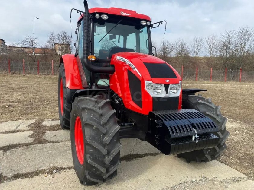 Трактор Zetor Forterra