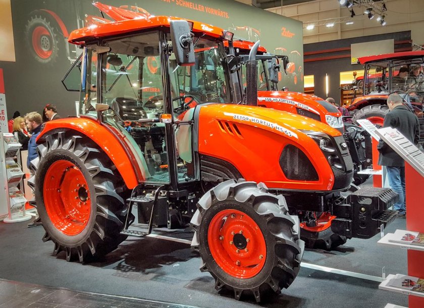 Трактор Zetor Hortus