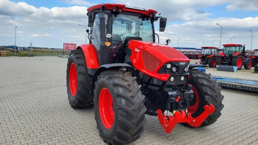 Трактор Zetor Forterra панель управления