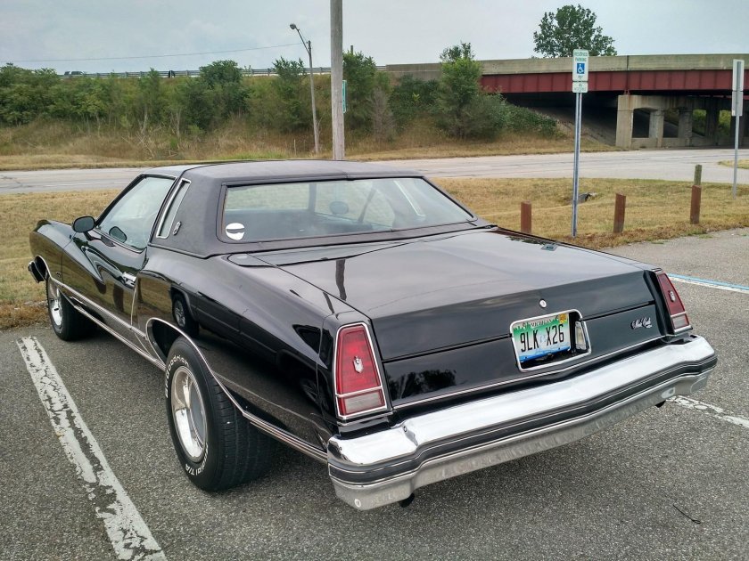 Chevrolet Monte Carlo 1989