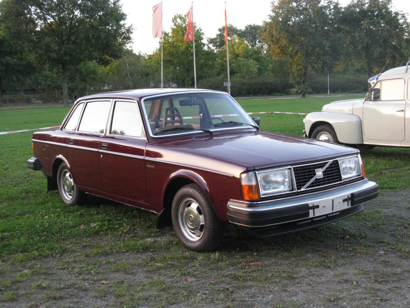 Volvo 244