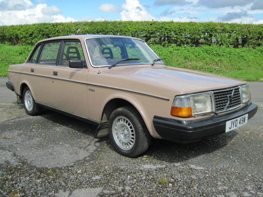 Volvo 244