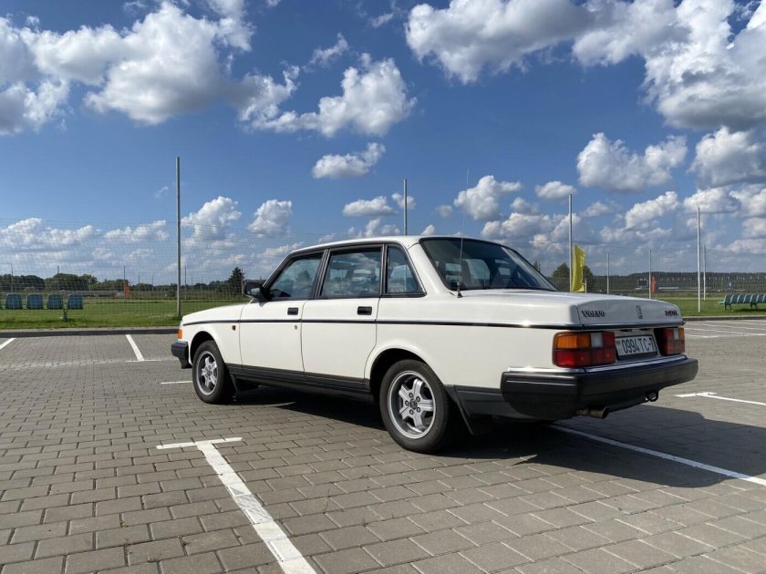 Volvo 240 series