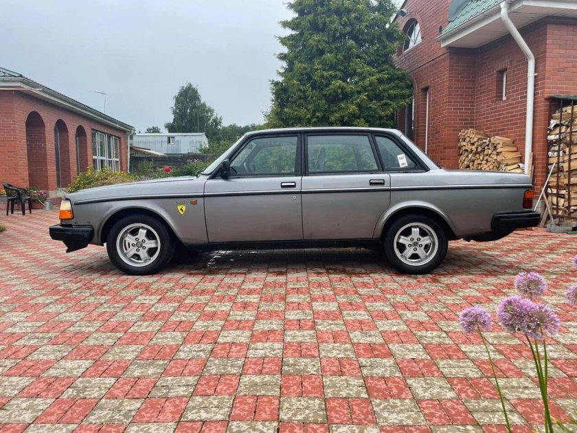 Volvo 240 1983