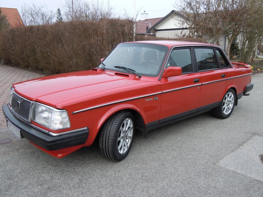 Вольво 240