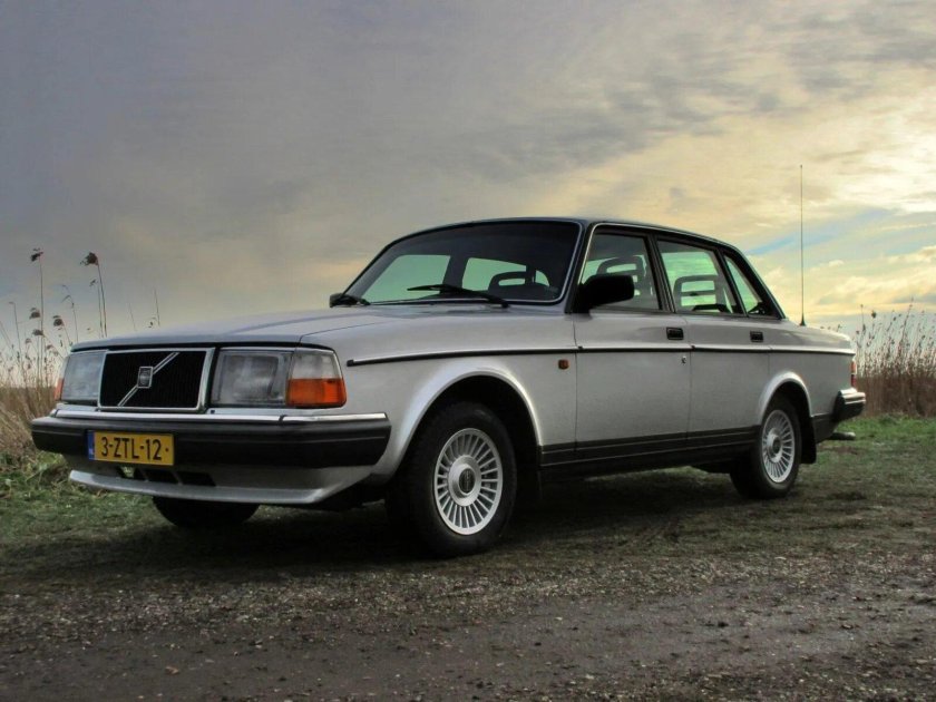 Volvo 240 gl