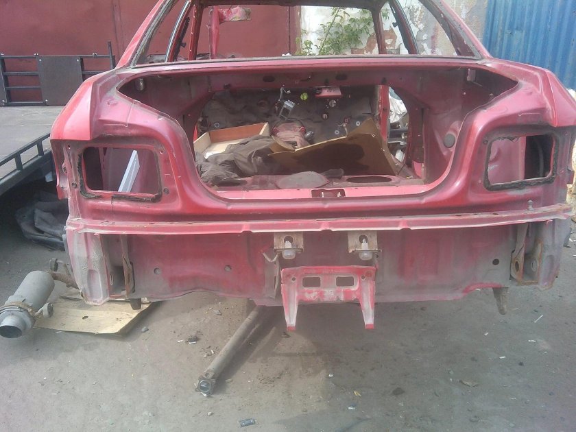 Subaru Impreza GC задняя часть кузова