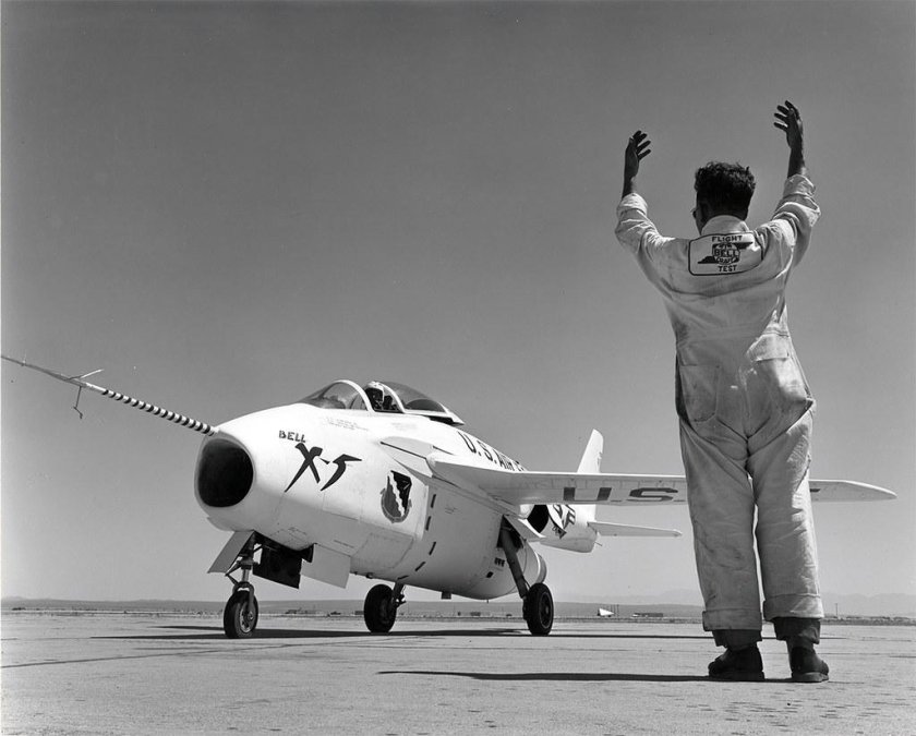 Bell x-5