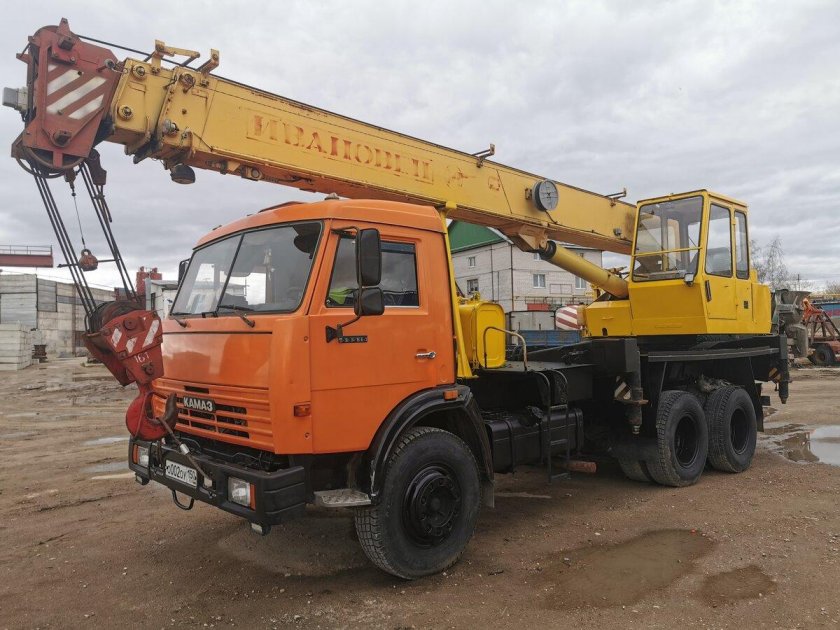 Автокран Ивановец КС 54712