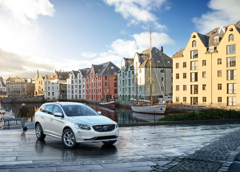 Volvo xc 60 2015