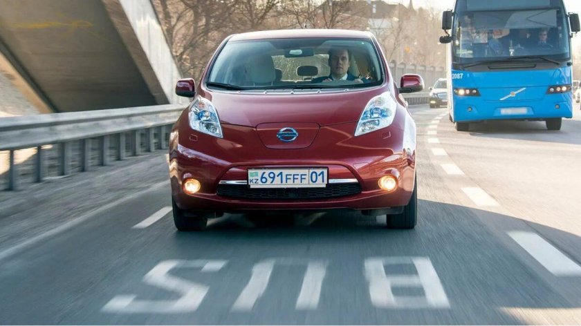 Nissan leaf 2013
