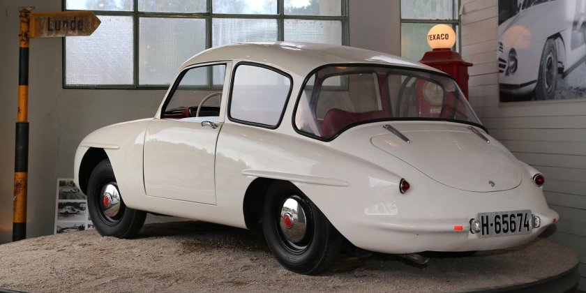 Автомобиль troll 700