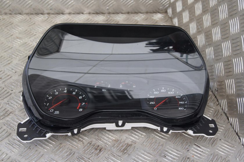 Панель щитка приборов