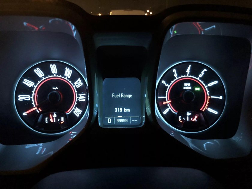 Camaro приборка