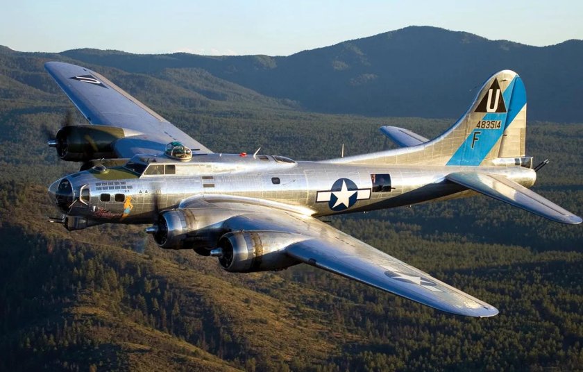 B17 самолет бомбардировщик