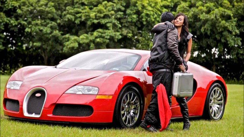 Бугатти Вейрон девушка
