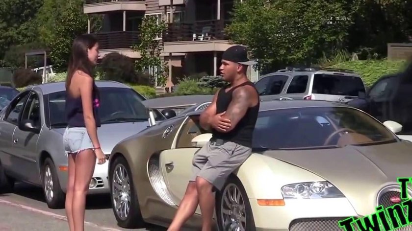 Бугатти девушка