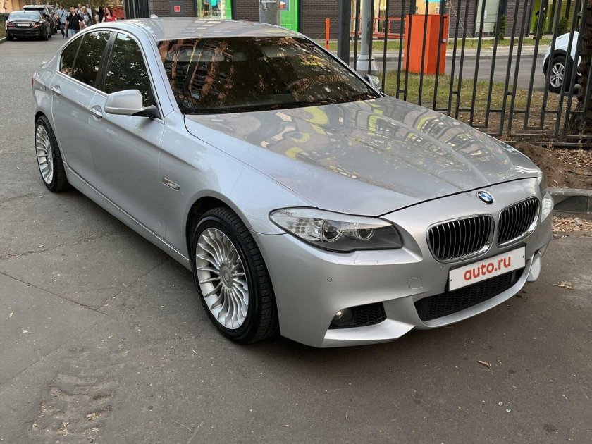 Бмв 5 серая