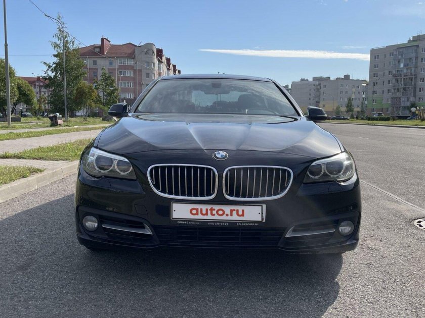 БМВ 525 2015