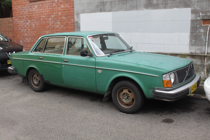 Volvo 244 DL