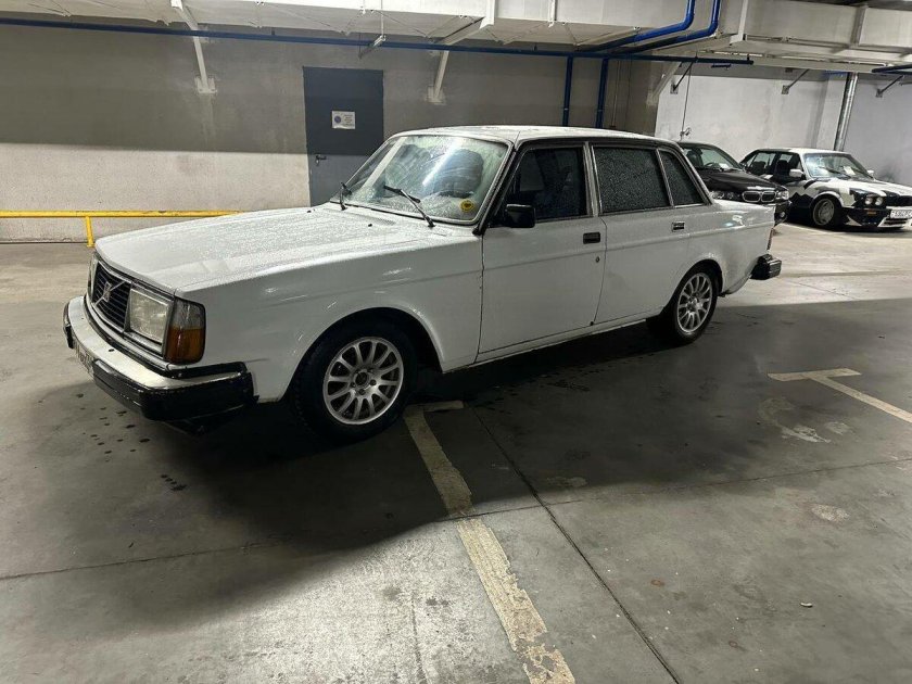 Volvo 240 gl