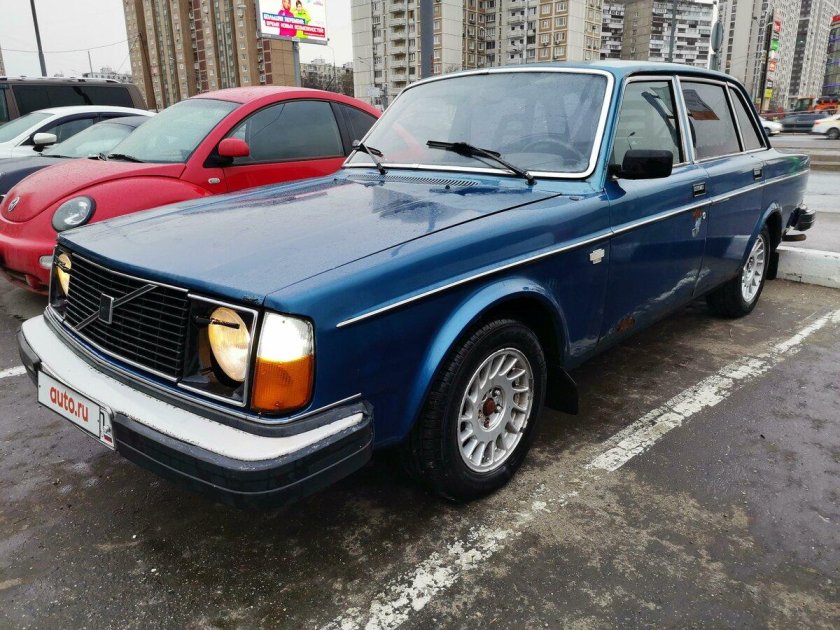 Volvo 240 1974