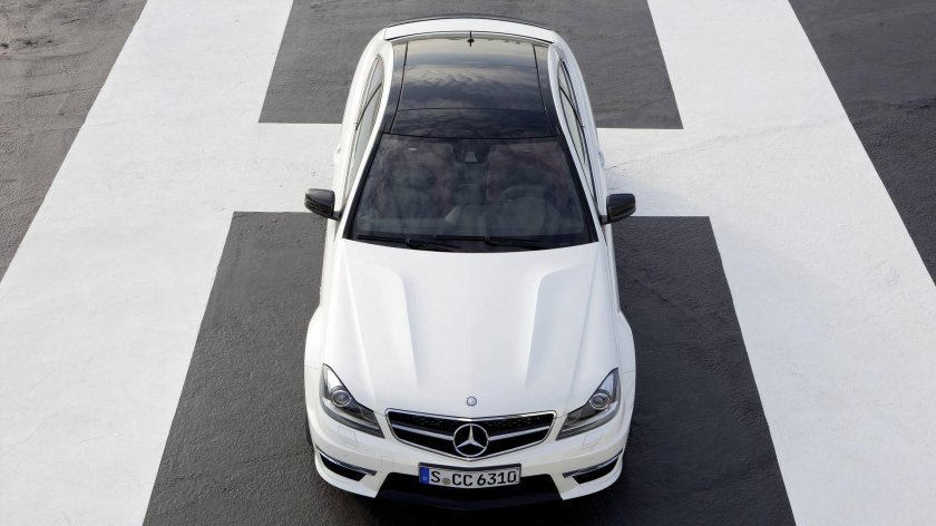 Мерседес c class с панорамной крышей