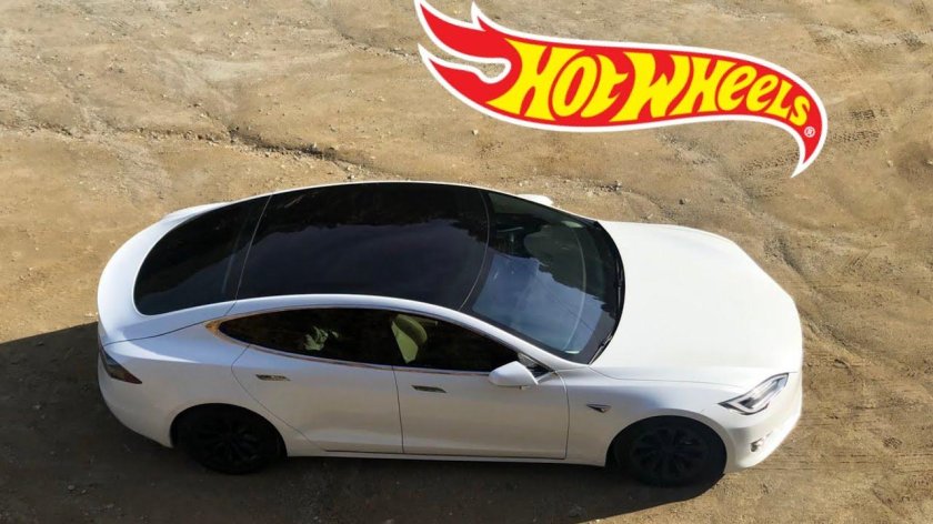 Тесла с панорамной крышей