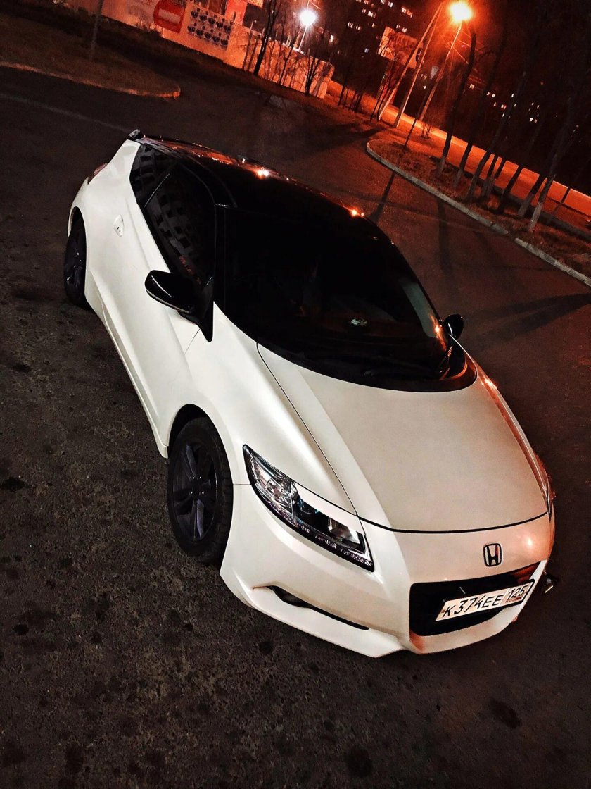 Honda CR-Z белая