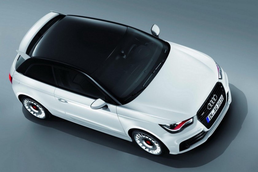 Audi a1 белая с черной крышей