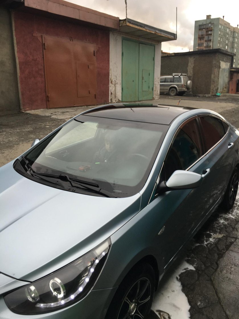 Солярис 2 черная крыша